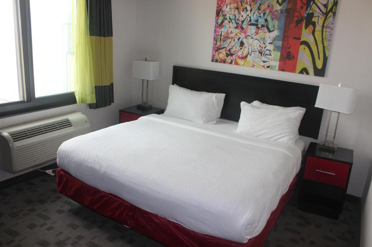 Fairfield Inn & Suites By Marriott New York Queens/Queensboro Bridge Екстериор снимка