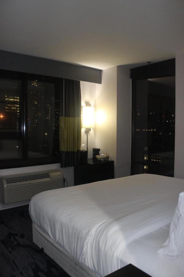 Fairfield Inn & Suites By Marriott New York Queens/Queensboro Bridge Екстериор снимка