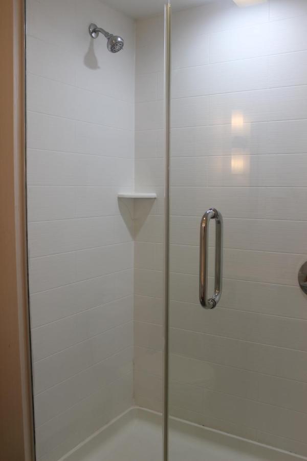 Fairfield Inn & Suites By Marriott New York Queens/Queensboro Bridge Екстериор снимка