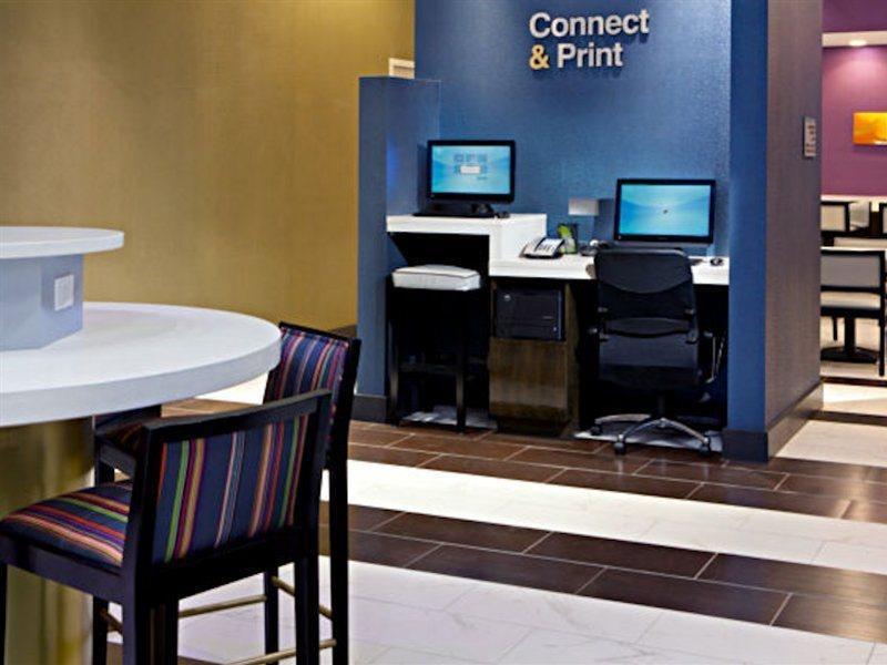 Fairfield Inn & Suites By Marriott New York Queens/Queensboro Bridge Екстериор снимка
